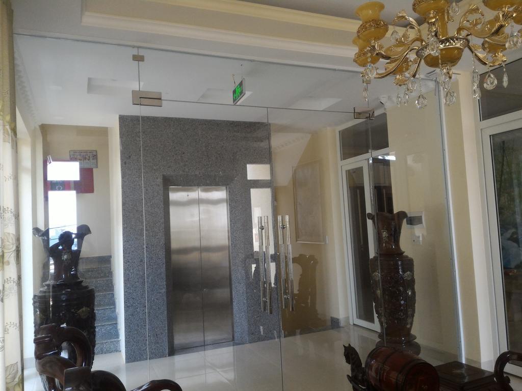 An Hung Hotel Buon Ma Thuot Exterior foto